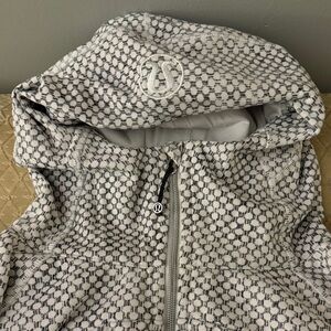 Lululemon scuba hoodie III White and black Dottie eyelet. Size 12. EUC